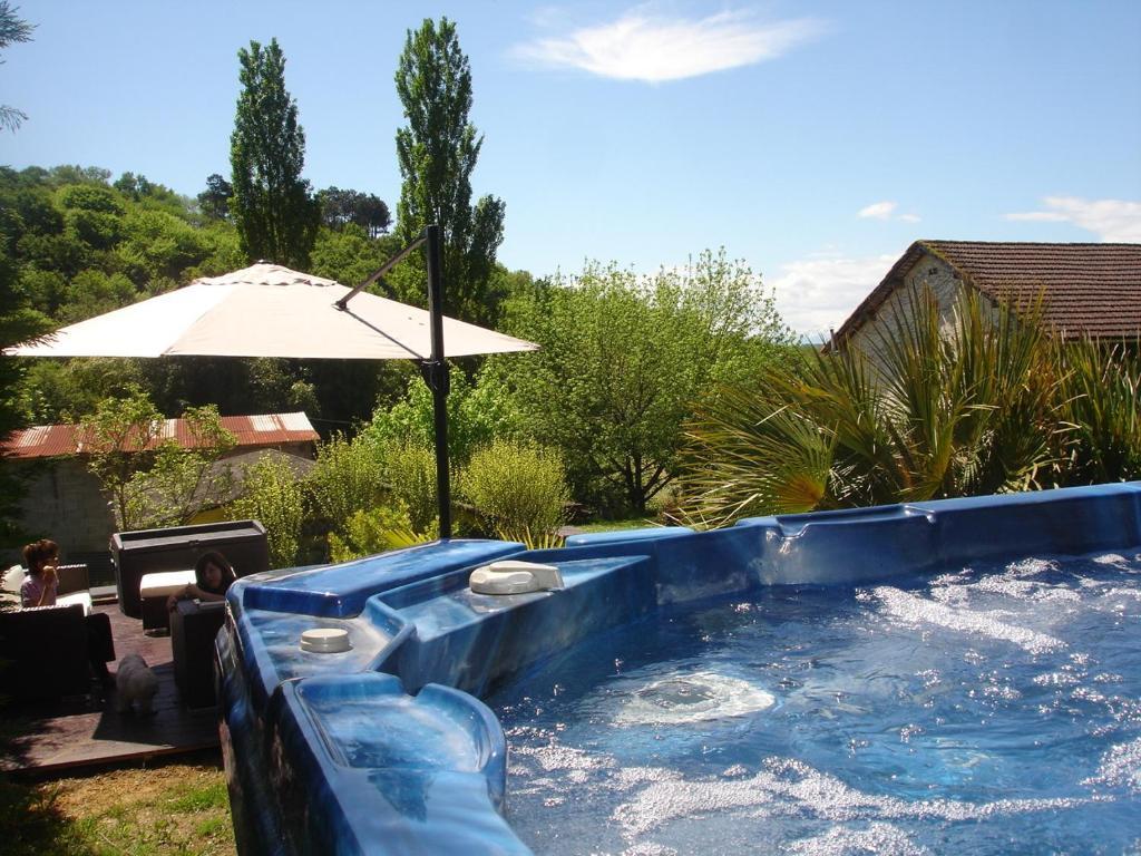 Chambres D'Hotes Domaine De Compostelle Casteide-Candau Zewnętrze zdjęcie